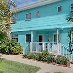 Cute One Bedroom At The Coral Resort Apts
