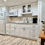 Chateau 1E - On The Beautiful Belleair Beach
