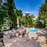 Sea Breeze Beach House