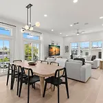 New! The Jade House At The Gemma - Stunning 6 Bed, 7 Bath Home With Private Pool And Hot Tub, Steps To The Beach