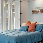 The Seashell Suite With Private Balcony And Walk To Beach