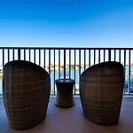 Harborview Grande 503