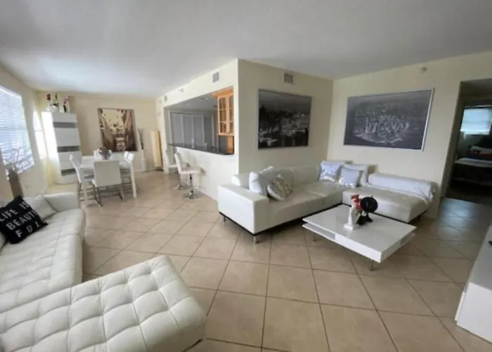 Oceanview Large Dream Condo With 2Bd/2B In Clearwater Beach