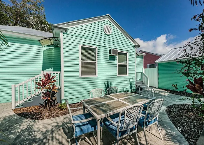 Frenchy\'S Cottage 490