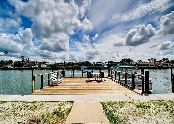 Island Flat 103