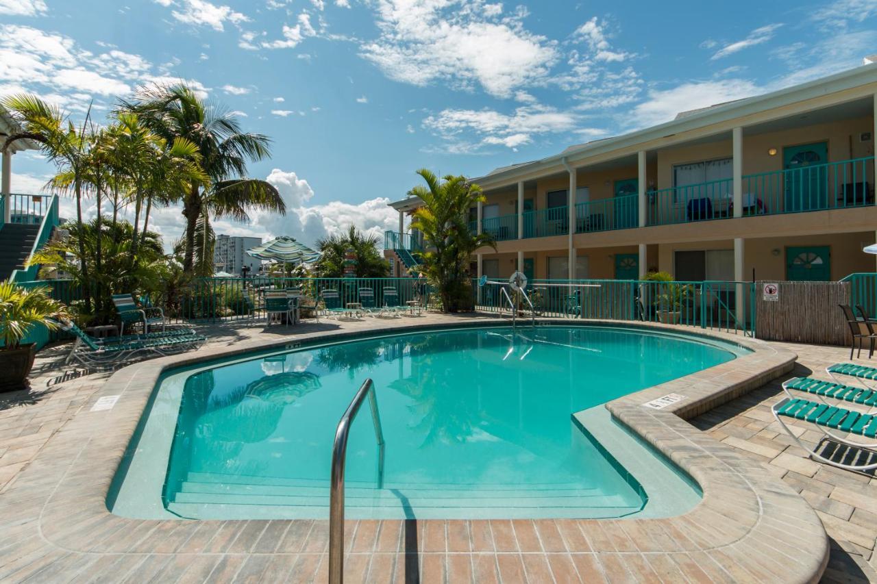 Aparthotel Five Palms Vacation Rentals- Daily - Weekly - Monthly *