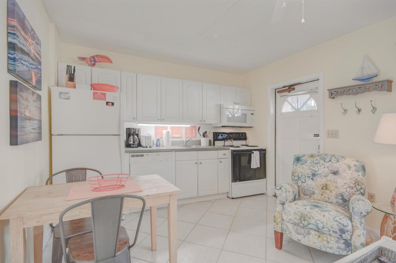 Five Palms Vacation Rentals- Daily - Weekly - Monthly Aparthotel *