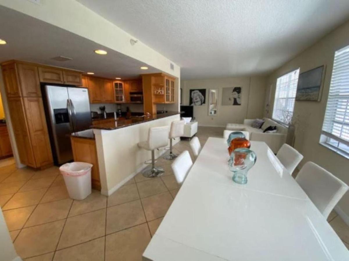 Oceanview Large Dream With 2bd/2b In Clearwater