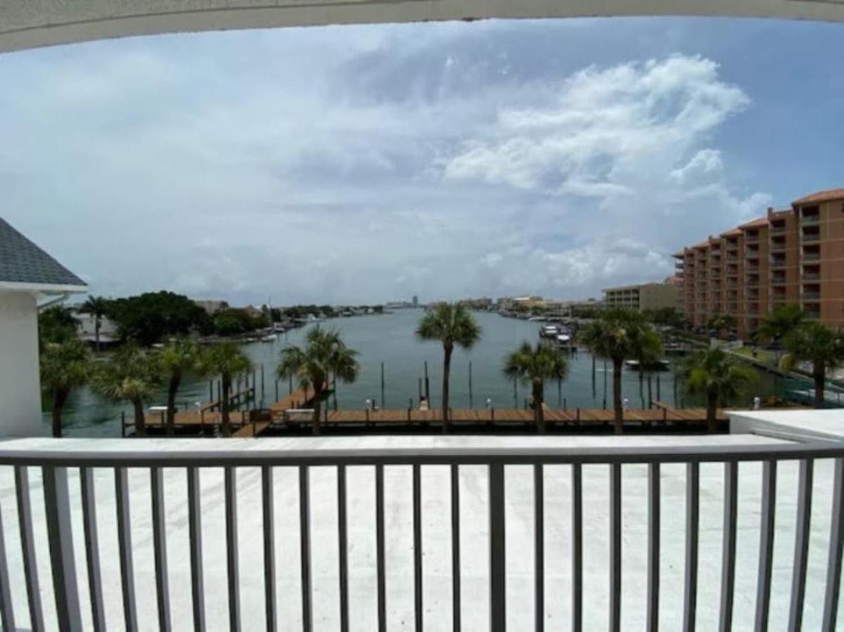 Oceanview Large Dream With 2bd/2b In Clearwater *