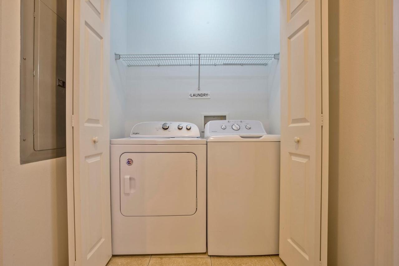 Beautiful Waterfront 3 Bedroom Condo, Located In The Heart Of Clearwater Clearwater Beach