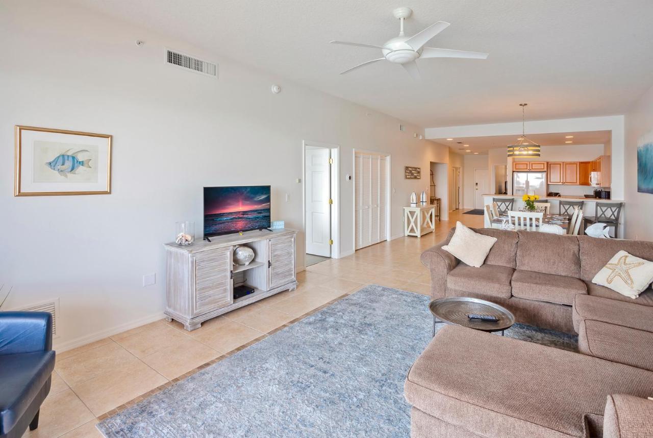 Apartment Beautiful Waterfront 3 Bedroom Condo, Located In The Heart Of Clearwater *