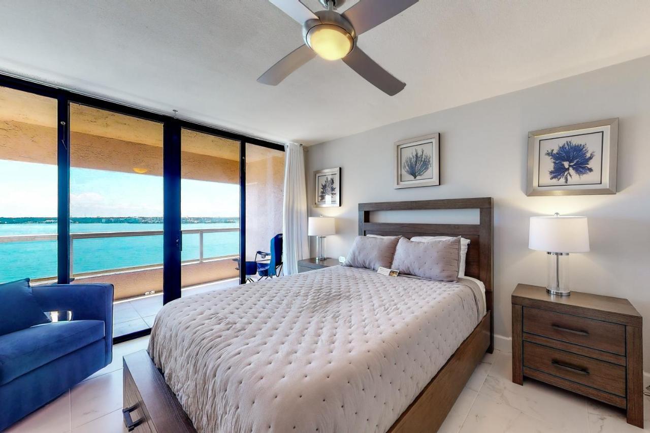 Apartment Crescent Club I 12d Clearwater Beach