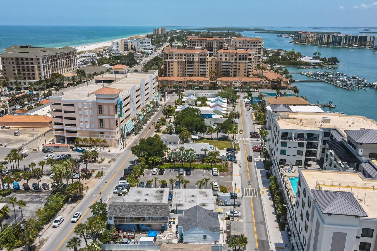 Poinsettia Paradise #450 Clearwater Beach