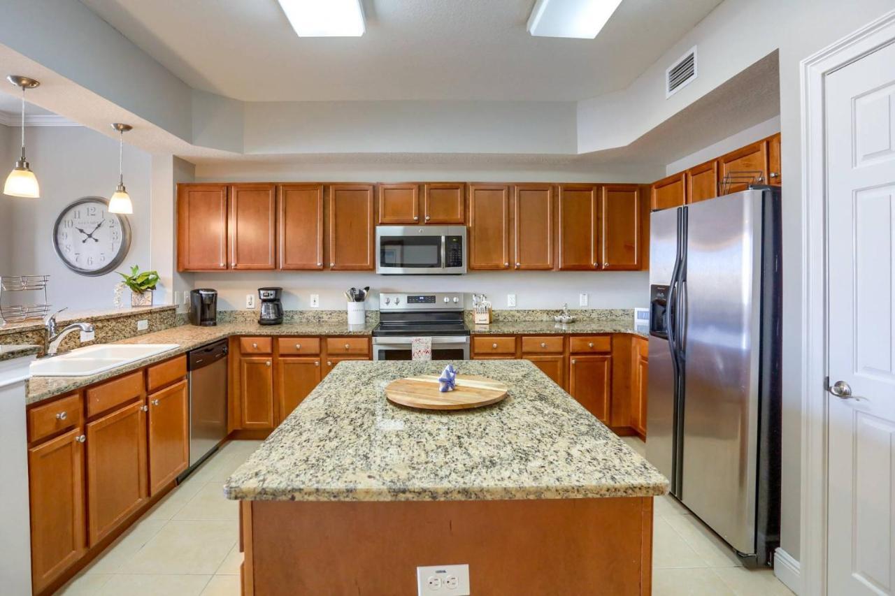 204 Bay Harbor *