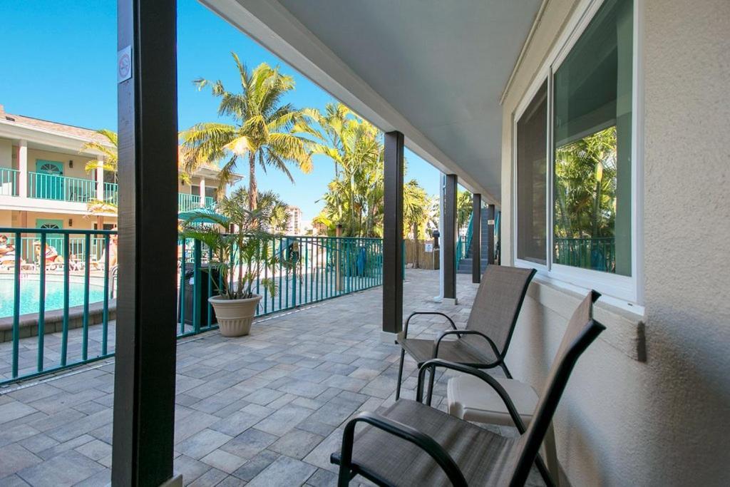 Aparthotel Five Palms Vacation Rentals- Daily - Weekly - Monthly Clearwater Beach