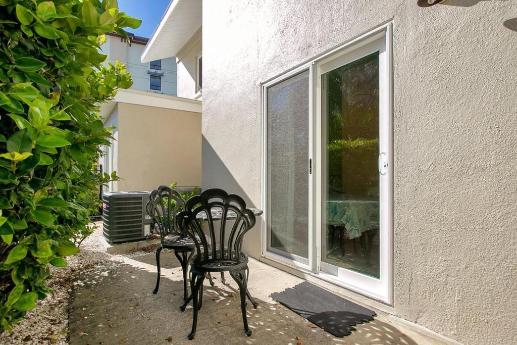 Five Palms Vacation Rentals- Daily - Weekly - Monthly Aparthotel *