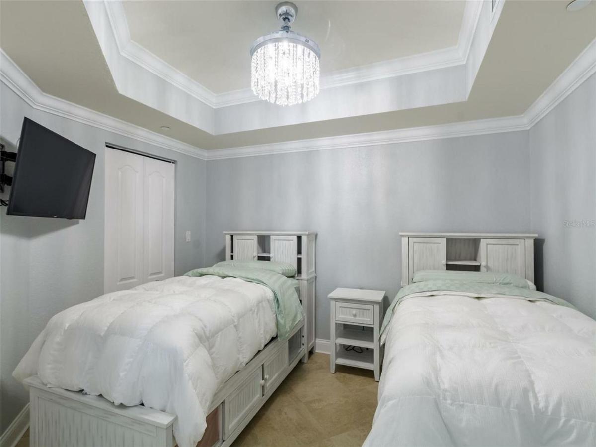 Apartment Mandalay Club 505-p Luxury Beachfront Clearwater Beach
