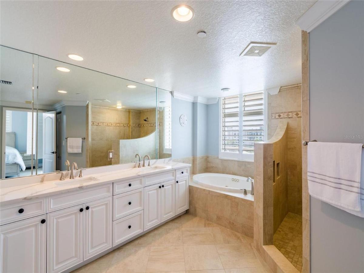 Mandalay Club 505-p Luxury Beachfront * Clearwater Beach