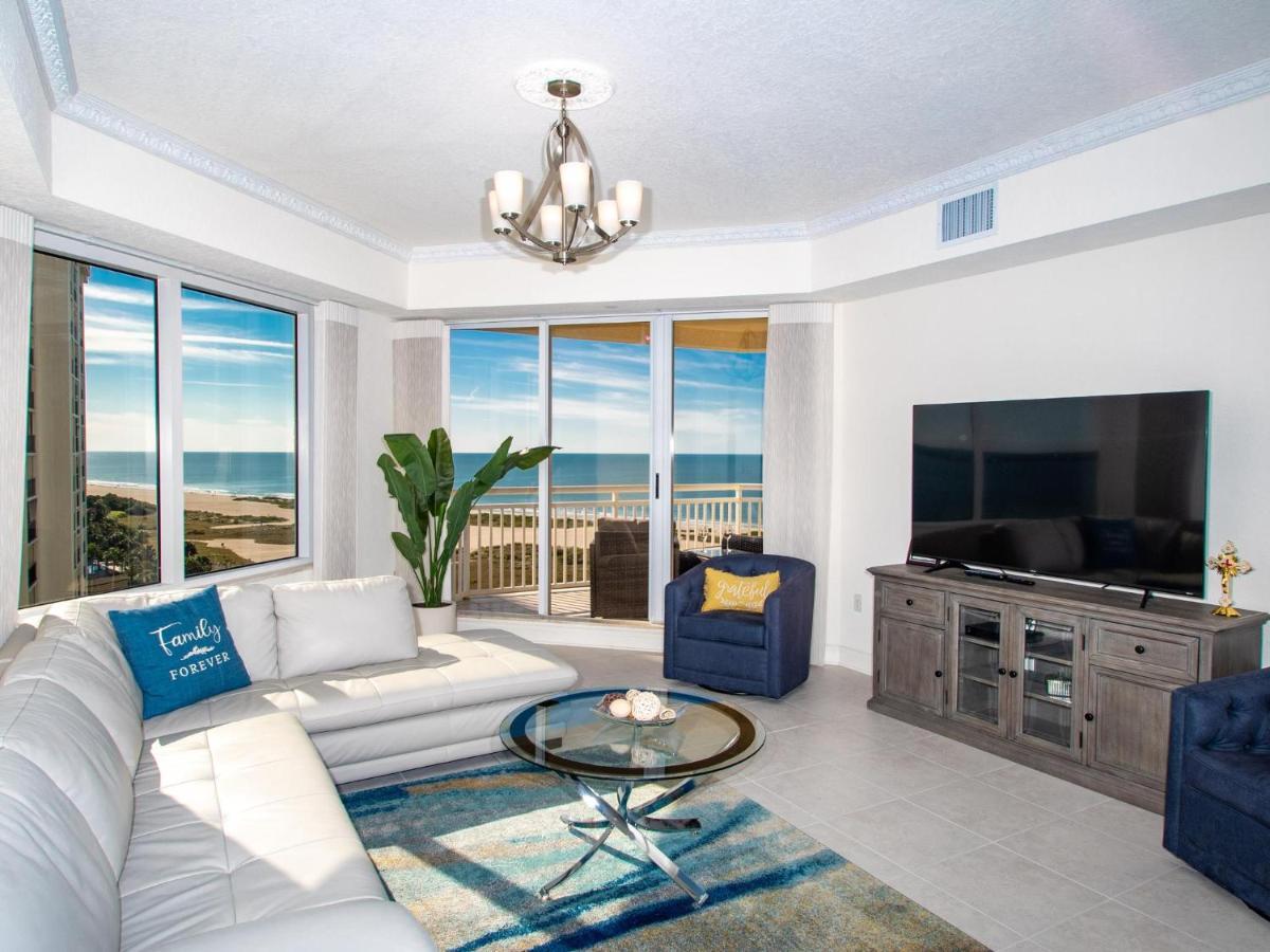 Meridian 1001 - A Spacious Beachfront * Clearwater Beach