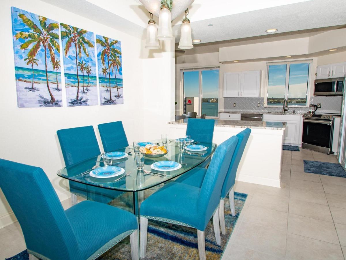 Meridian 1001 - A Spacious Beachfront Apartment