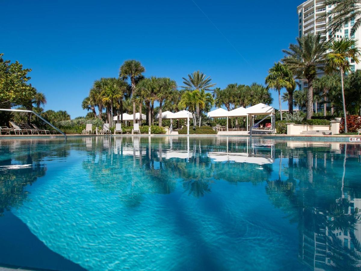 Apartment Meridian 1001 - A Spacious Beachfront Clearwater Beach