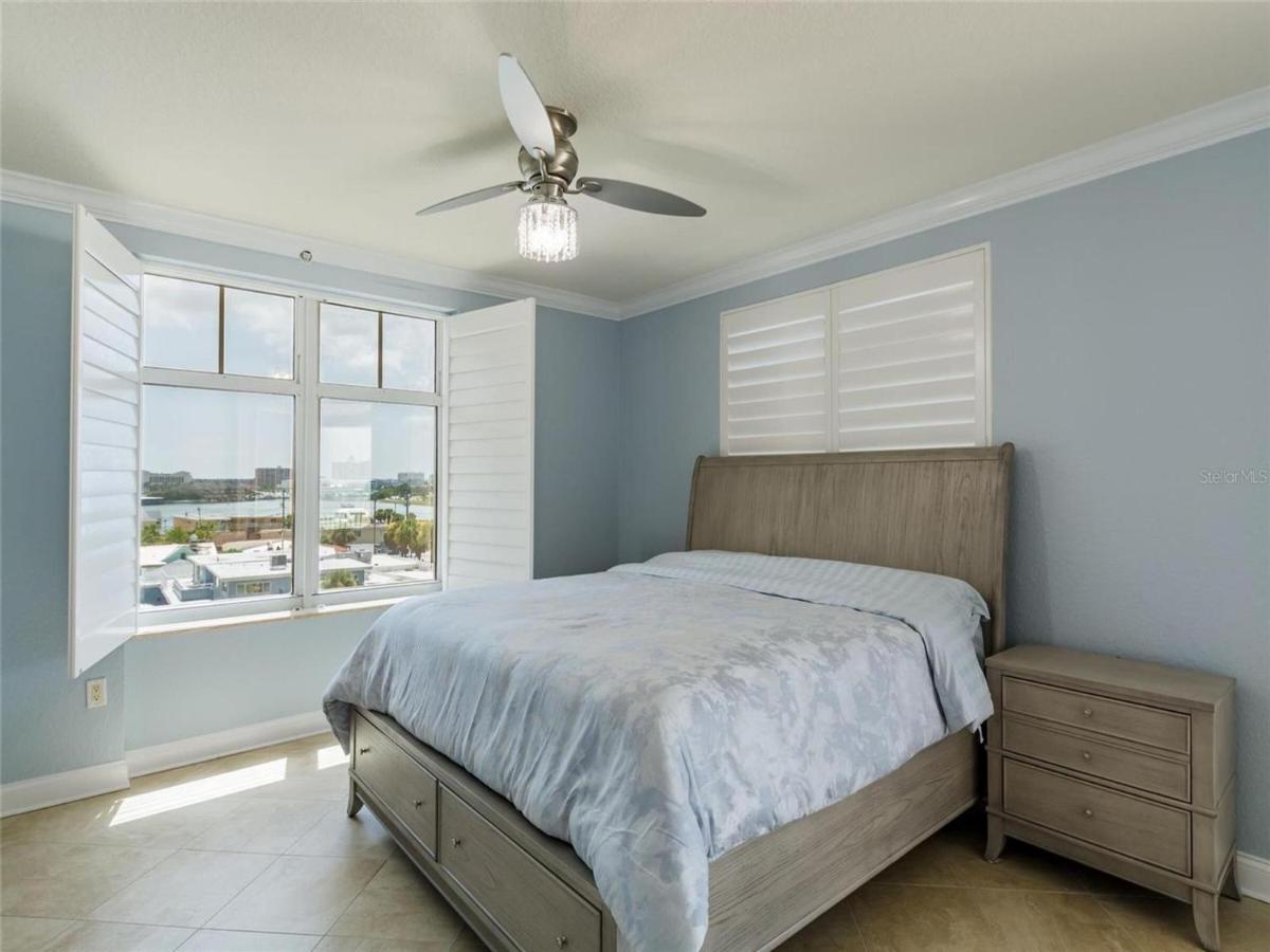 Mandalay Club 505-p Luxury Beachfront Apartment Clearwater Beach