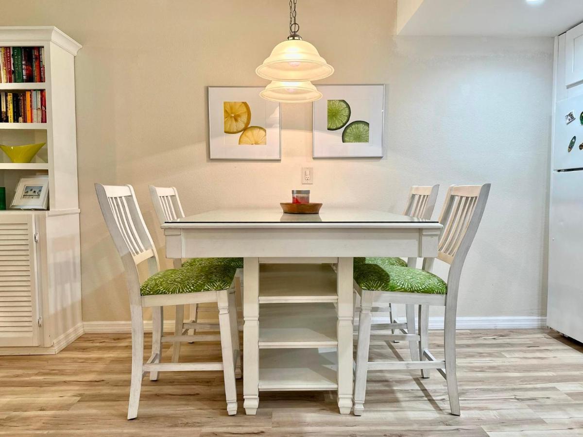 Chateau 1e - On The Beautiful Belleair Apartment *