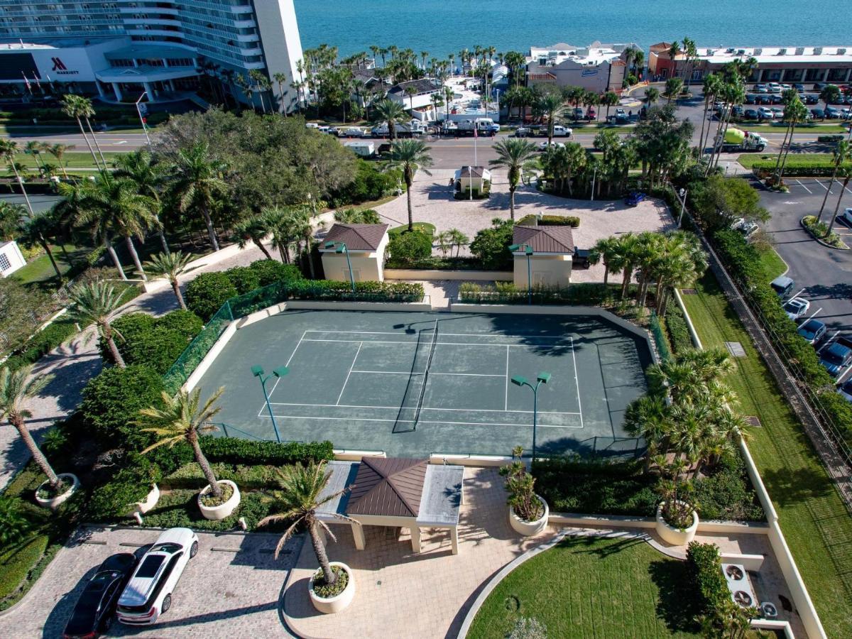 Meridian 1001 - A Spacious Beachfront Apartment