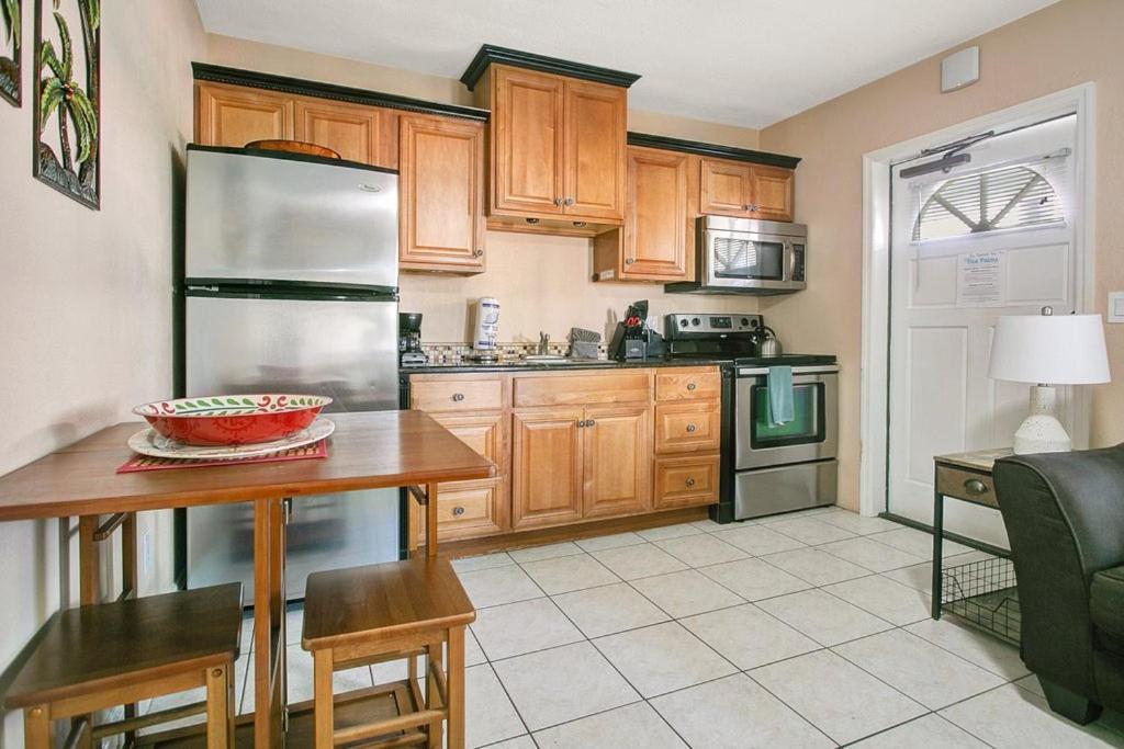 Five Palms Vacation Rentals- Daily - Weekly - Monthly Aparthotel Clearwater Beach