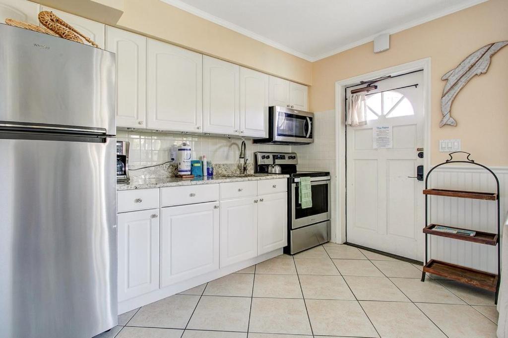 Aparthotel Five Palms Vacation Rentals- Daily - Weekly - Monthly Clearwater Beach