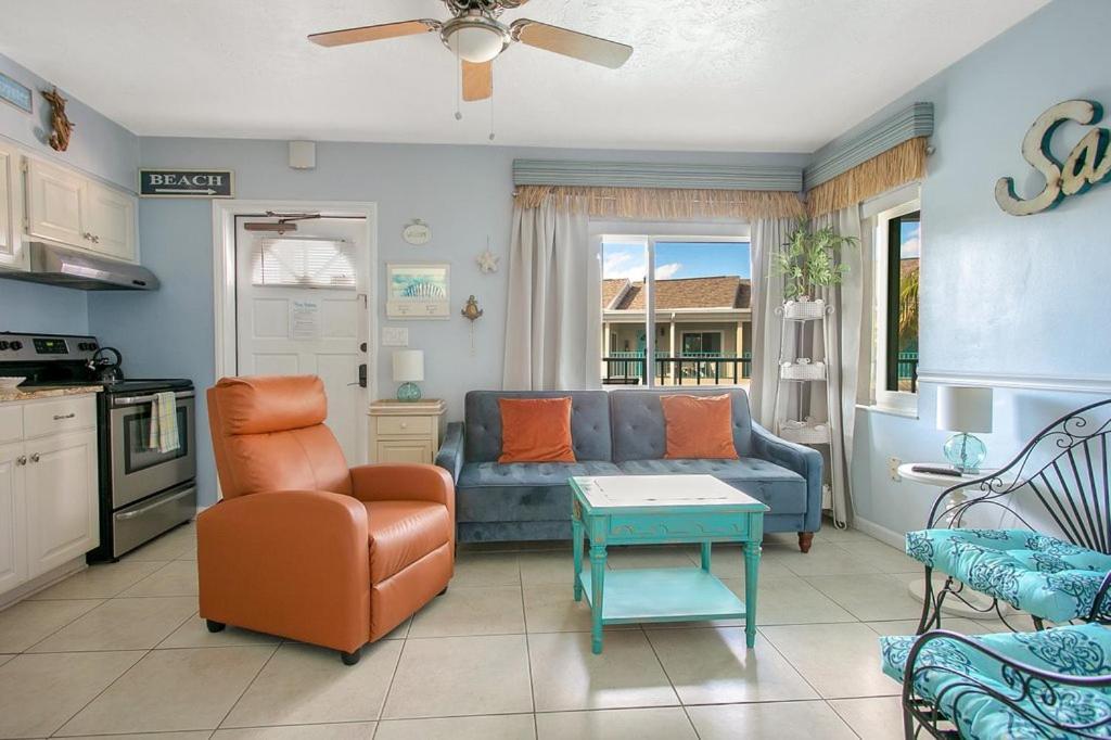 Five Palms Vacation Rentals- Daily - Weekly - Monthly Aparthotel