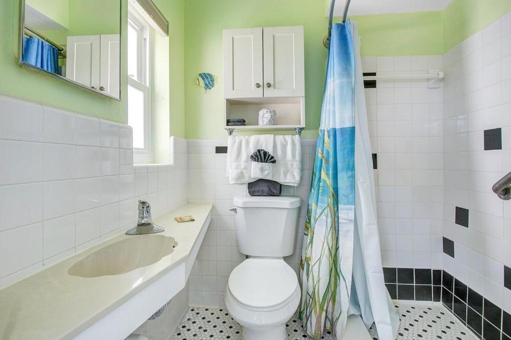Five Palms Vacation Rentals- Daily - Weekly - Monthly Aparthotel
