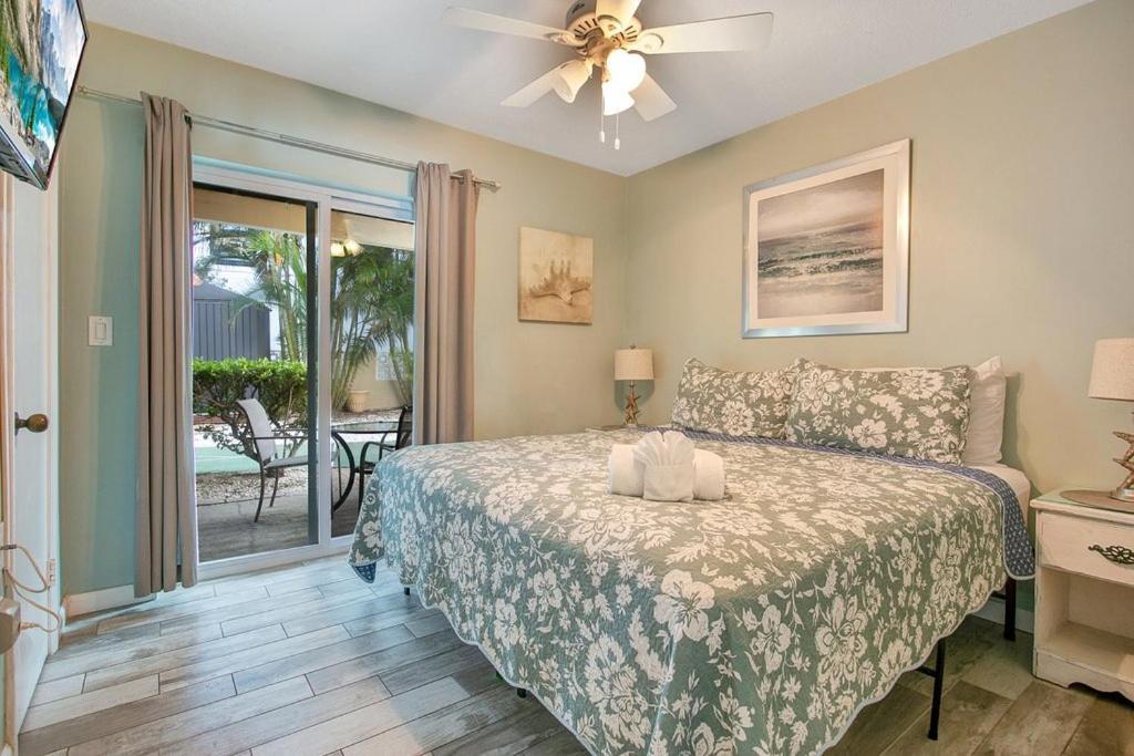 Five Palms Vacation Rentals- Daily - Weekly - Monthly