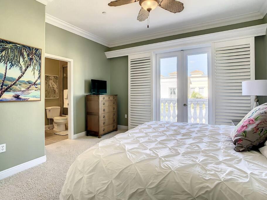 Holiday home Clearwater Penthouse 5 Min Walk Heated Pool Clearwater Beach
