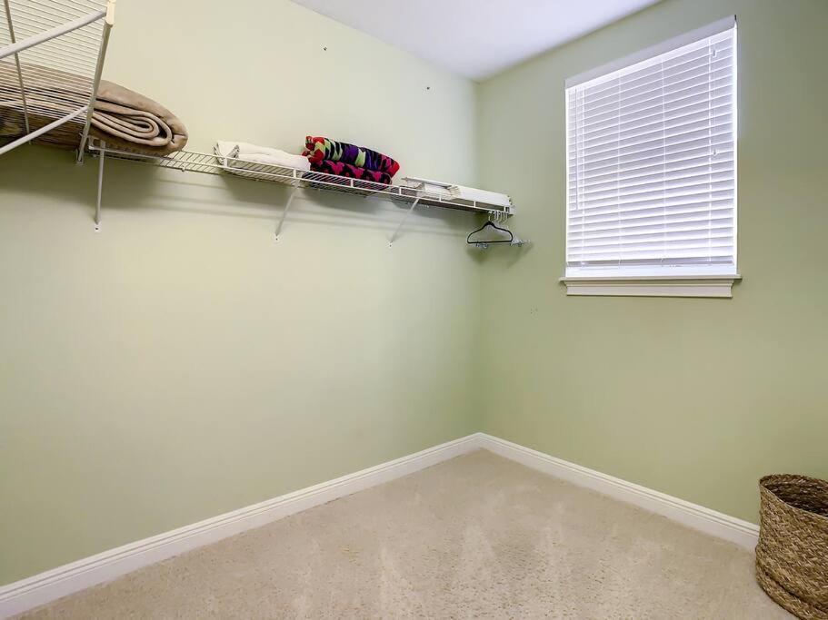 Clearwater Penthouse 5 Min Walk Heated Pool * Clearwater Beach