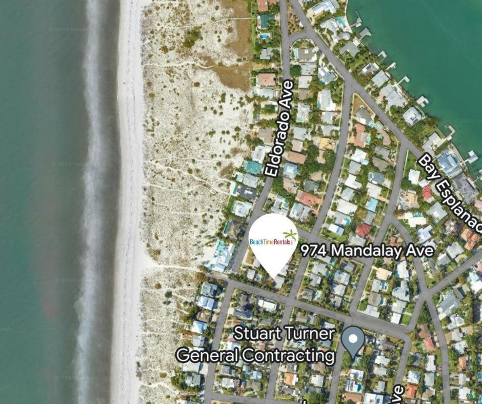 Sea Breeze Beach House Holiday home Clearwater Beach