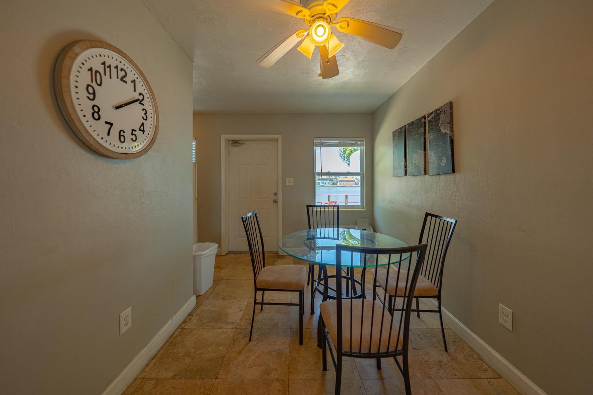 Apartment Tropical Breeze - Formerly Wells Manor Since 1953 Clearwater Beach