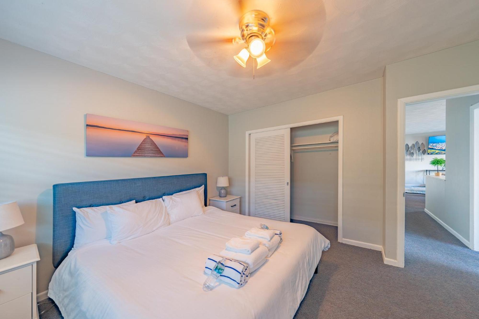 Tropical Breeze - Formerly Wells Manor Since 1953 * Clearwater Beach