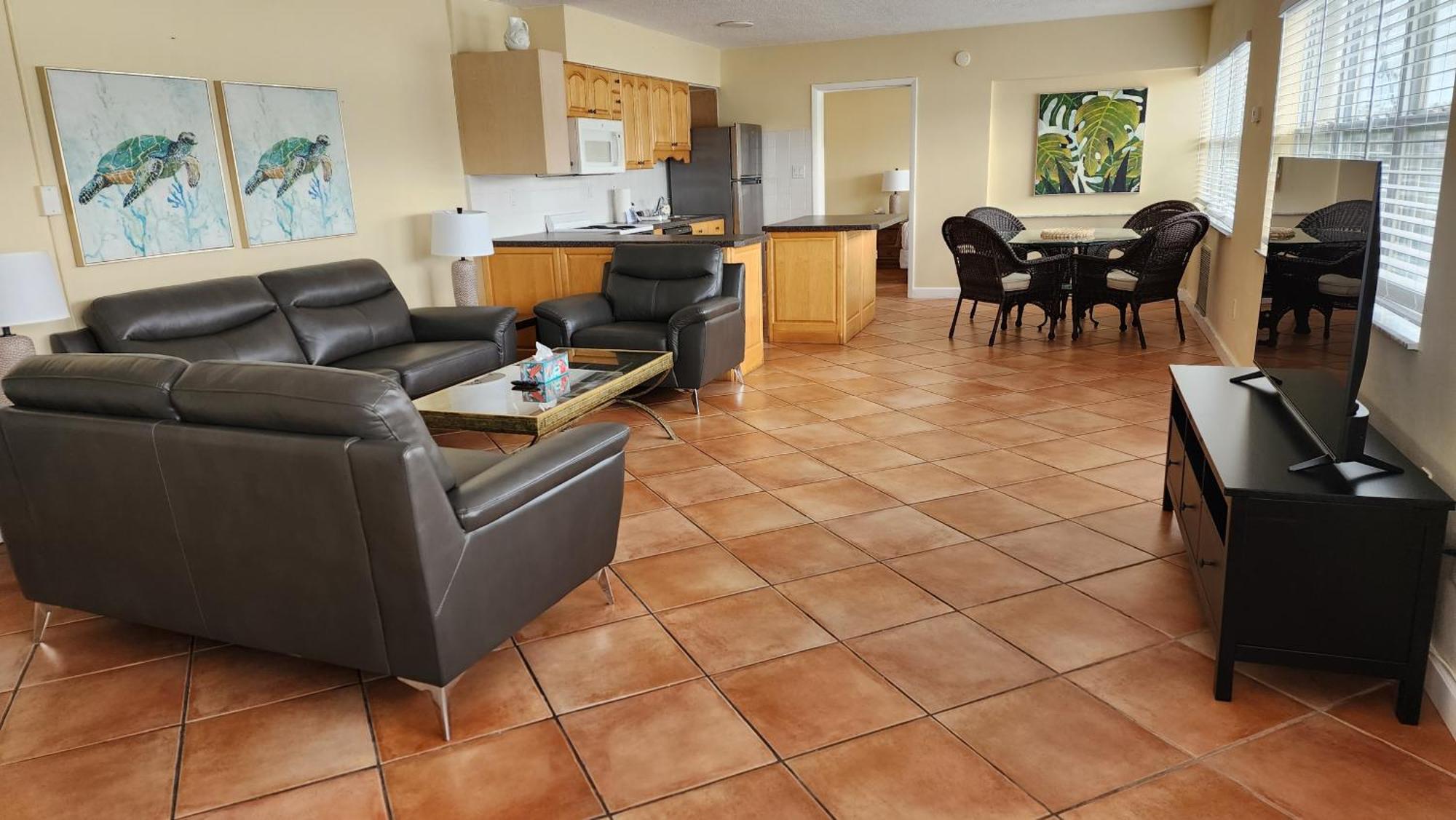 Apartment By The Clearwater Beach