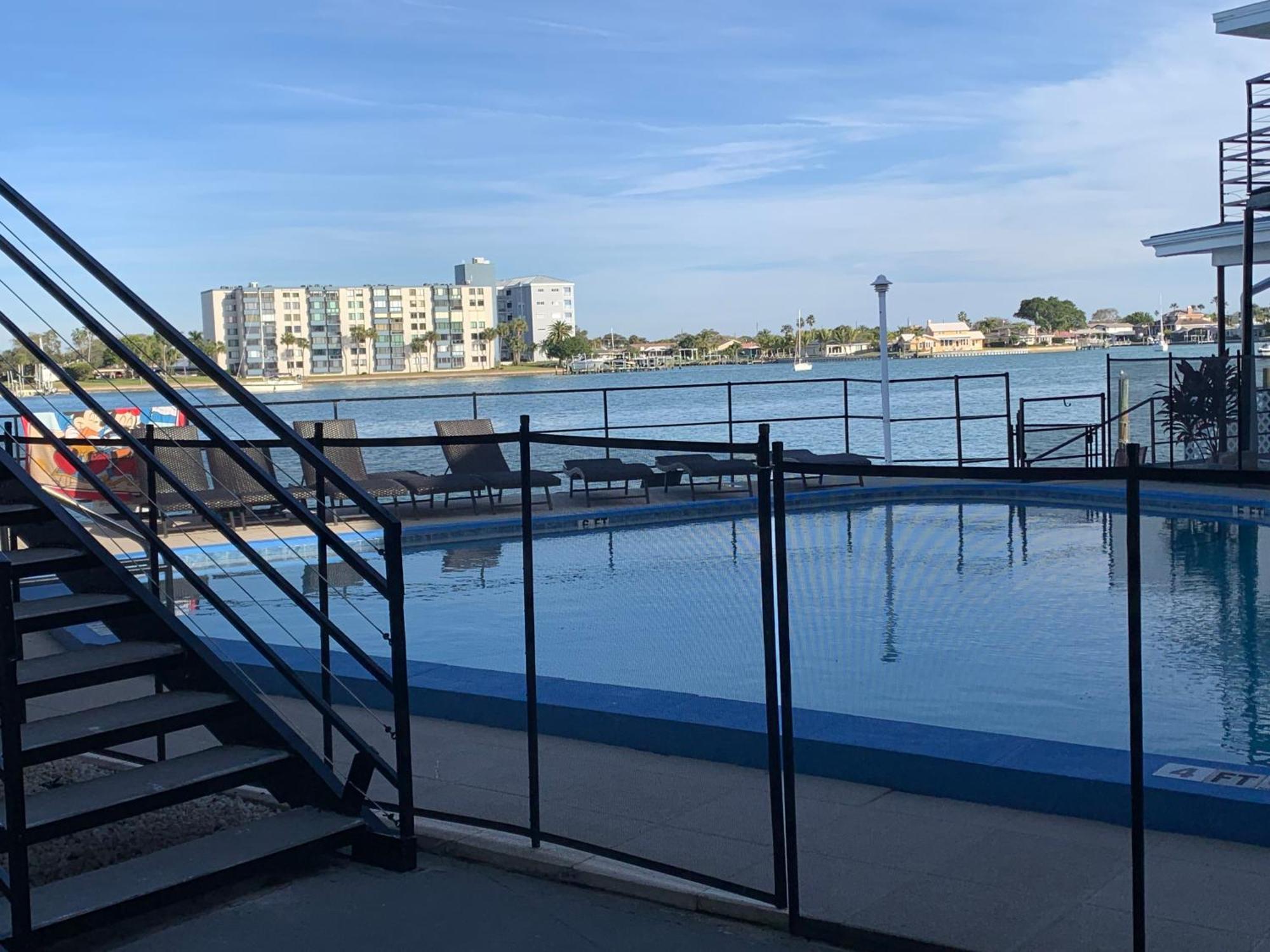 Apartment By The Clearwater Beach