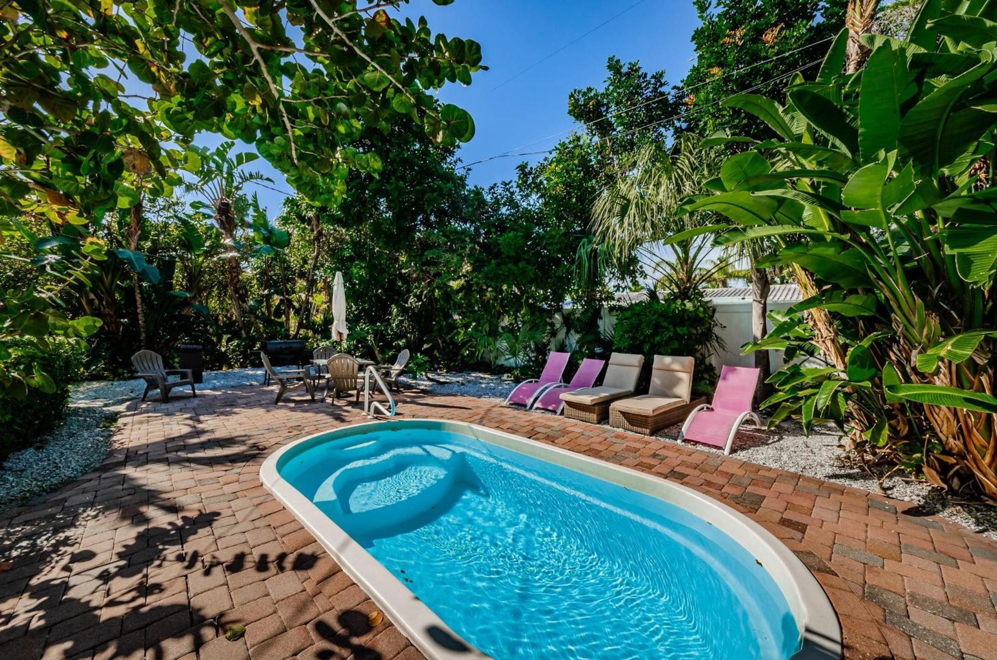 Sea Breeze Beach House Clearwater Beach