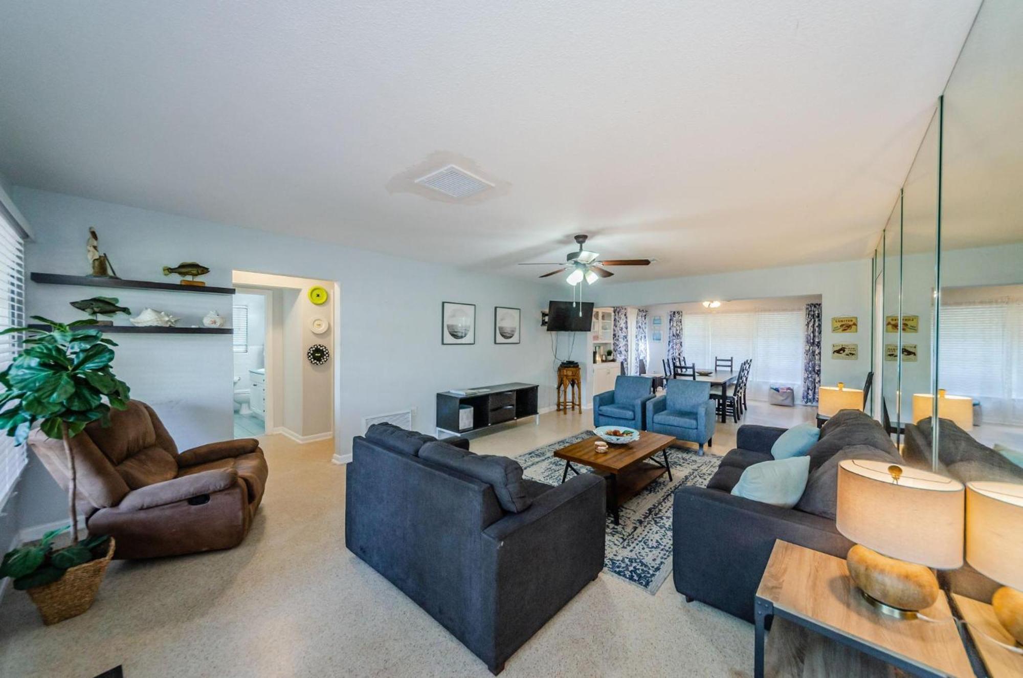 Sea Breeze Beach House Holiday home