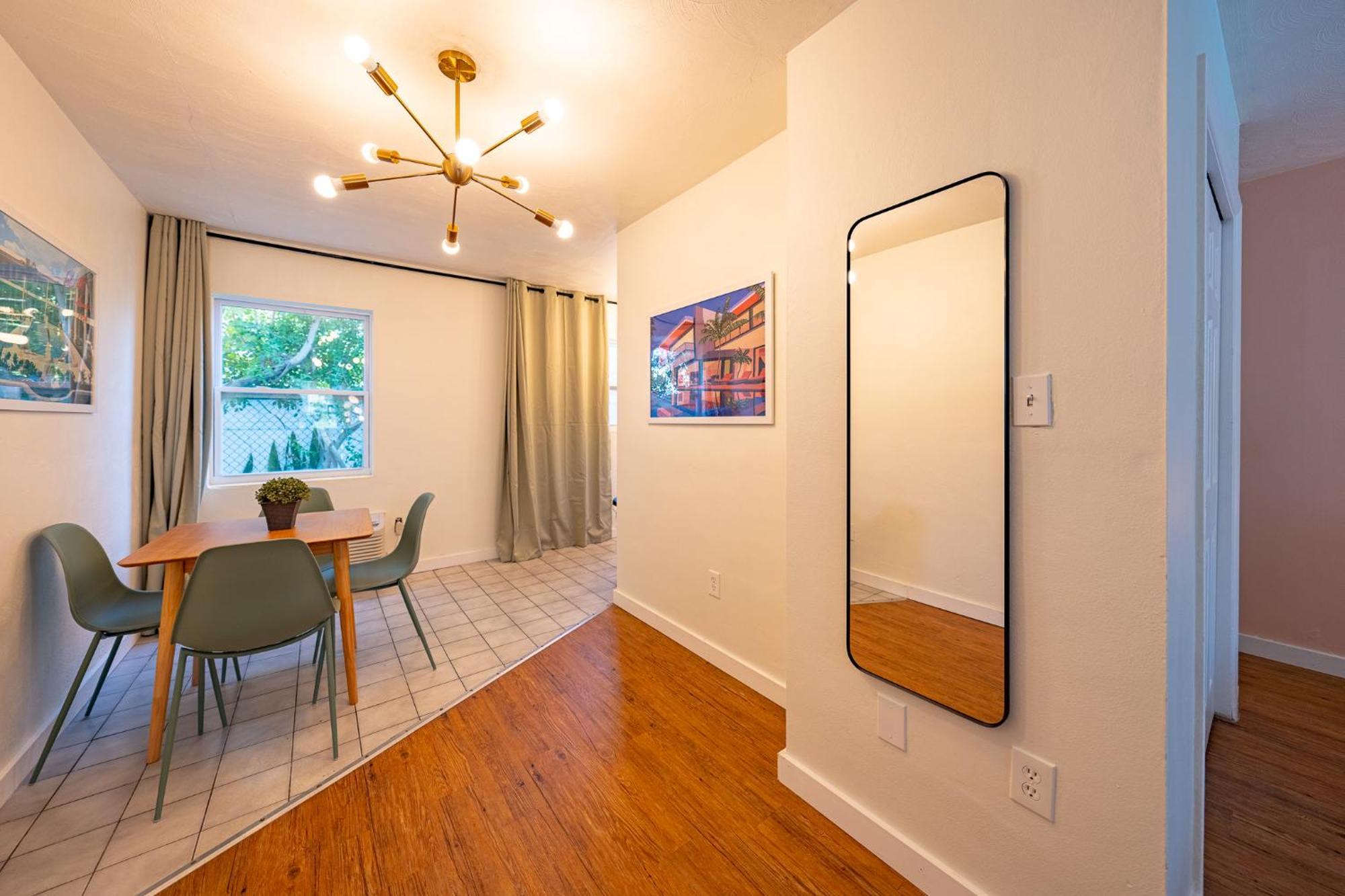 Apartment Tropical Breeze - Formerly Wells Manor Since 1953 Clearwater Beach