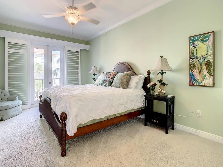 Holiday home Clearwater Penthouse 5 Min Walk Heated Pool Clearwater Beach