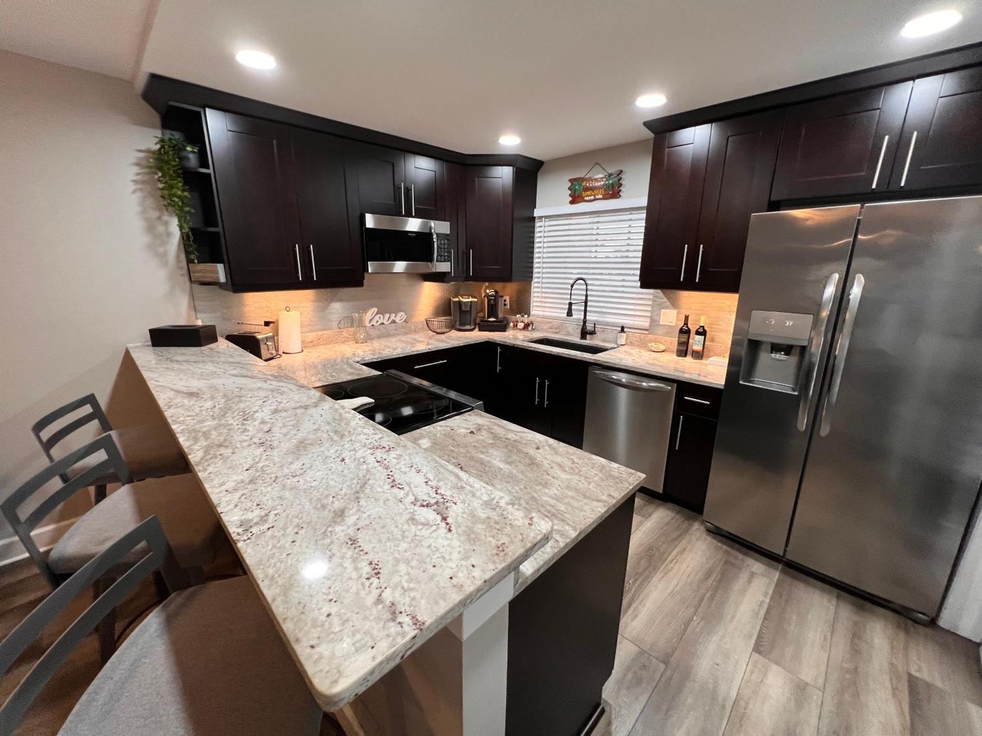 Looking For A Relaxing Getaway In Sunny Florida 30 Days Minimum Apartment *