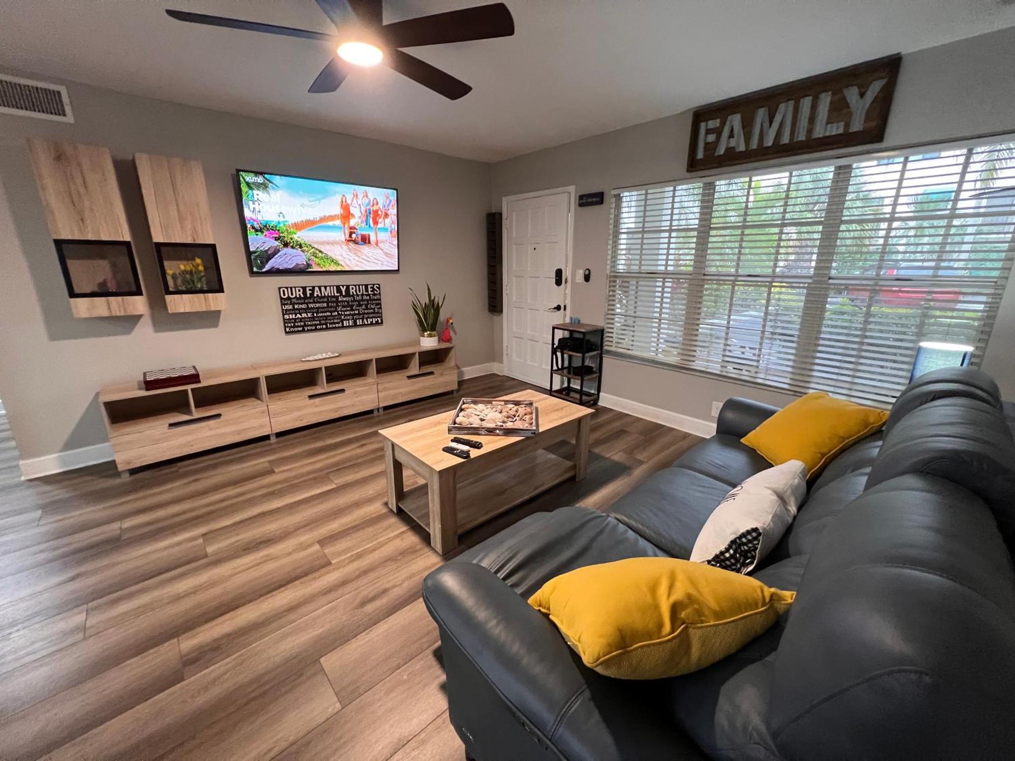 Apartment Looking For A Relaxing Getaway In Sunny Florida 30 Days Minimum *