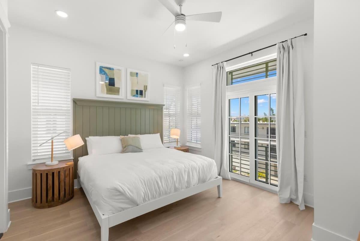 New! The Jade House At The Gemma - Stunning 6 Bed, 7 Bath Home With Private Pool And Hot Tub, Steps To The Beach Holiday home Clearwater Beach