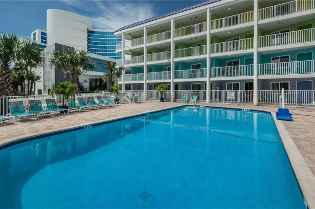 Pelican Point On Clearwater Clearwater Beach