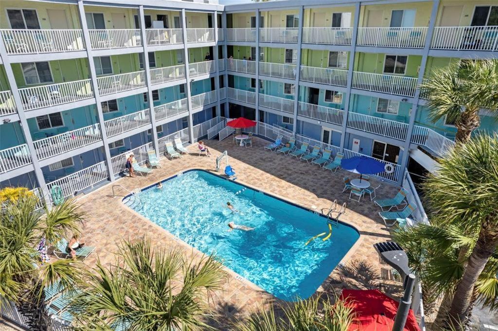 Pelican Point On Clearwater Aparthotel Clearwater Beach