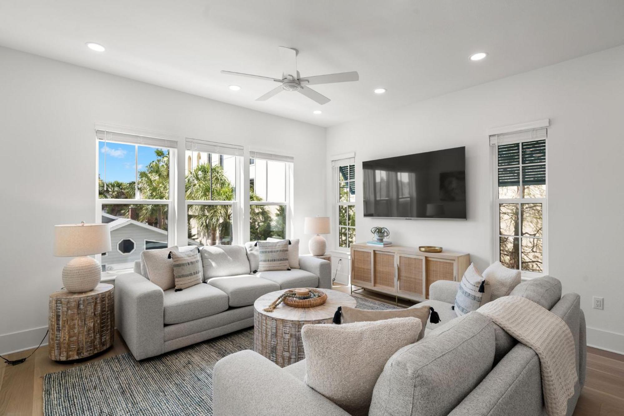 The Akoya & Pearl At The Gemma - 2 Homes With Private Pools Just Steps To Clearwater